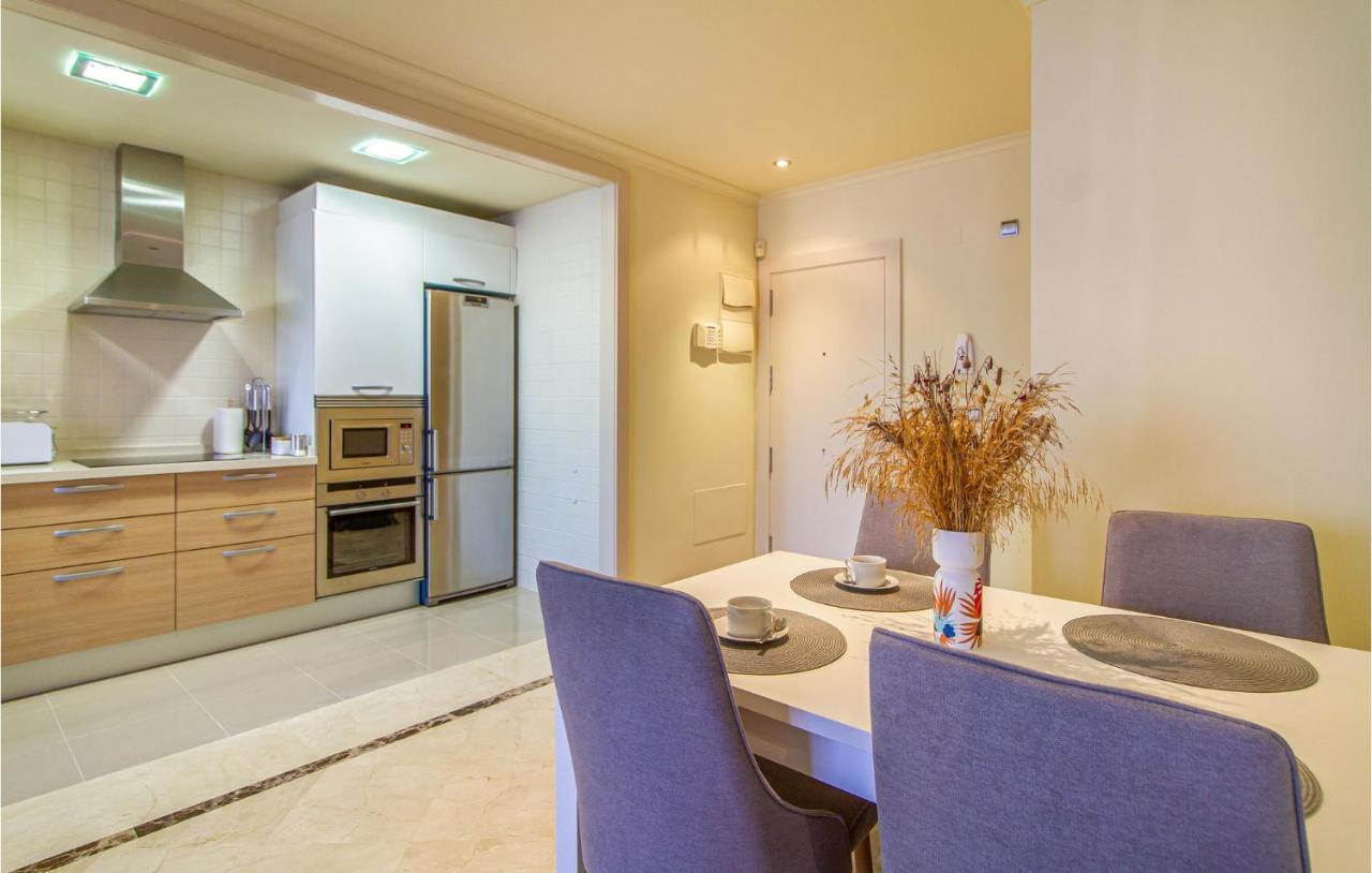Amazing Apartment In Los Alcazares With Kitchen Bagian luar foto