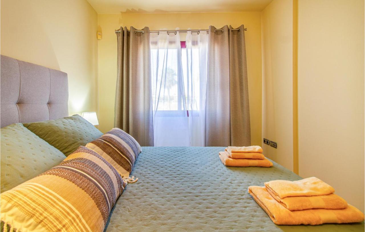 Amazing Apartment In Los Alcazares With Kitchen Bagian luar foto