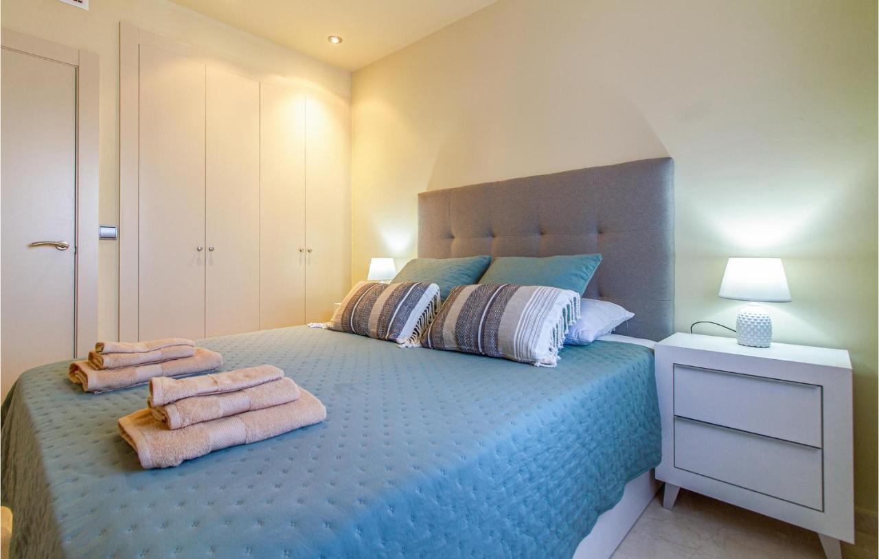 Amazing Apartment In Los Alcazares With Kitchen Bagian luar foto